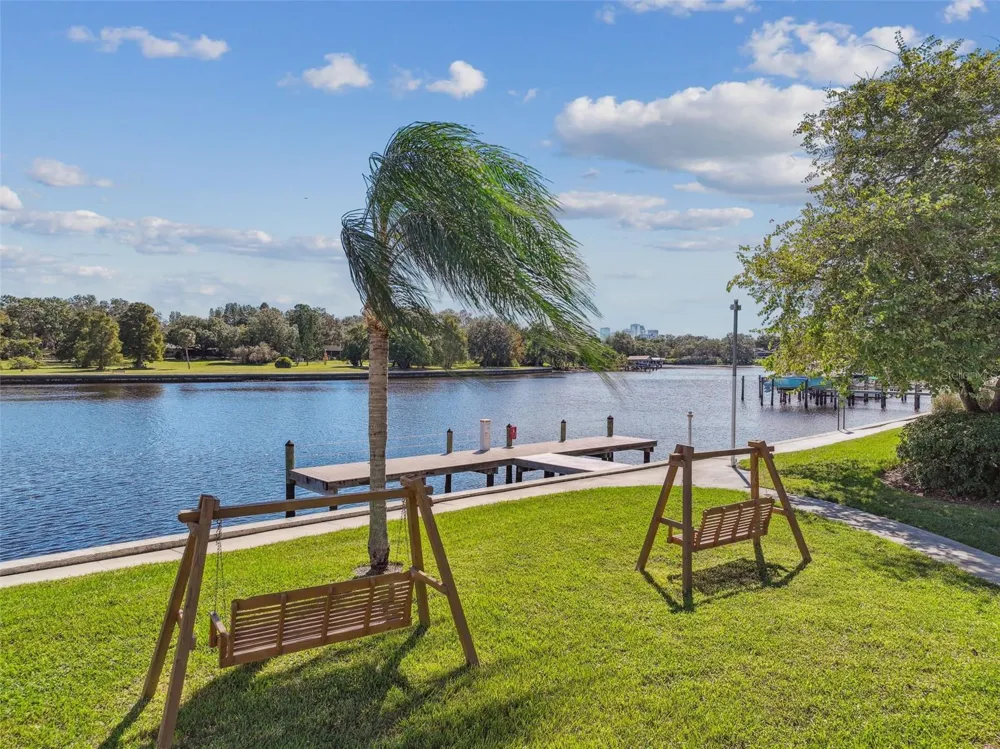 2424 W TAMPA BAY BOULEVARD #L404 Tampa, FL 33607