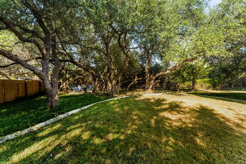 140 Lake Rim Circle Georgetown, TX 78633