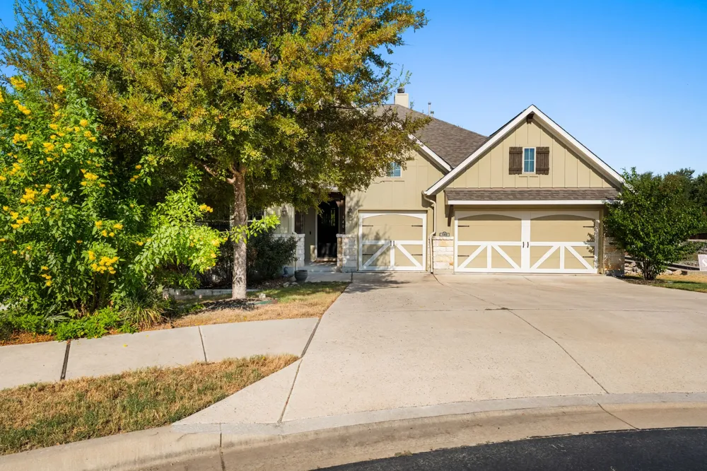 140 Lake Rim Circle Georgetown, TX 78633