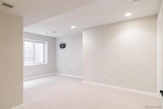 7742 E Archer Place Denver, CO 80230