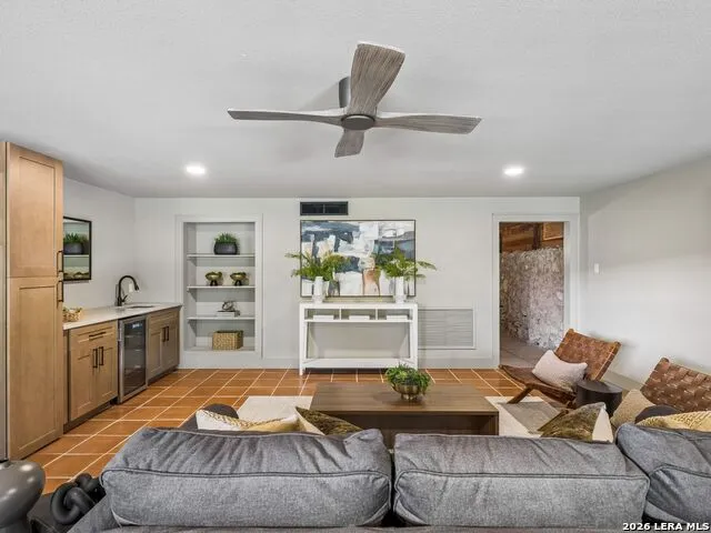 850 Estes Avenue San Antonio, TX 78209
