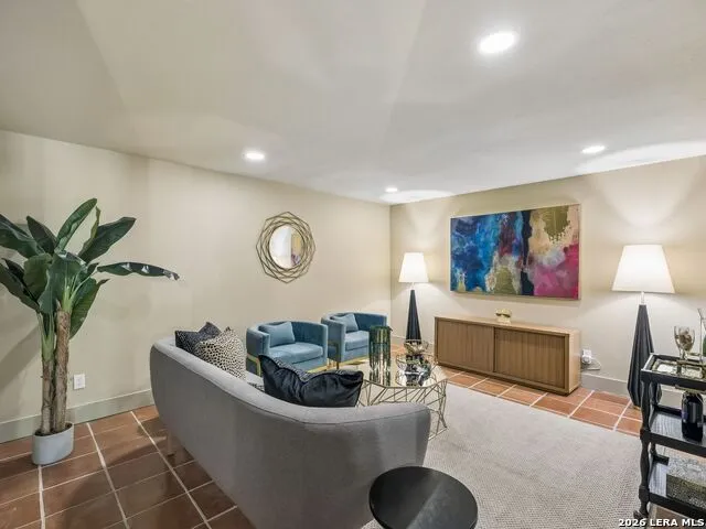 850 Estes Avenue San Antonio, TX 78209