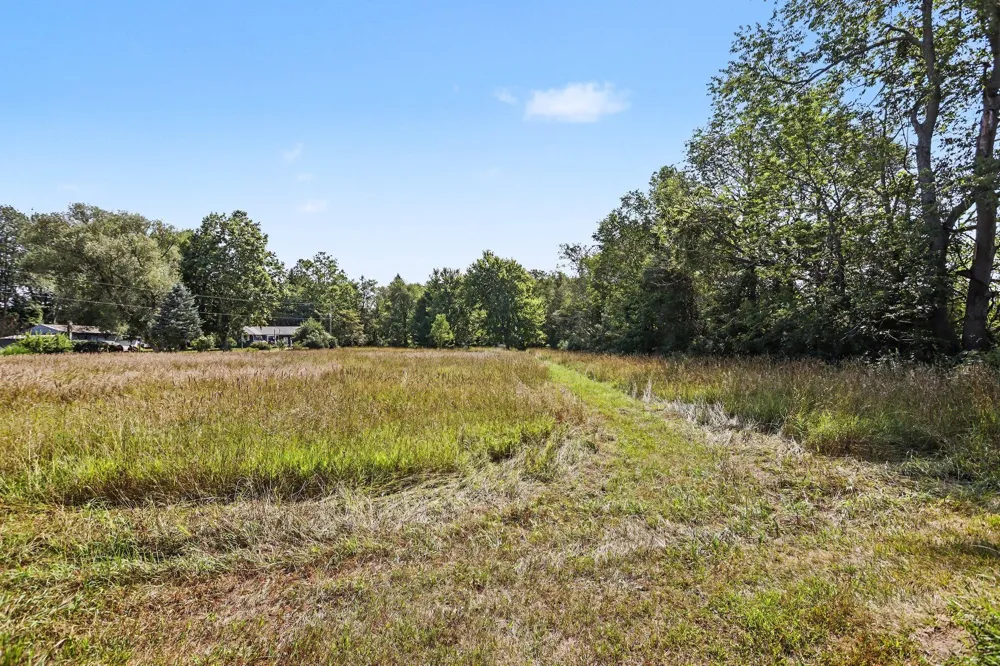 17 4th Street Plainwell, MI 49080