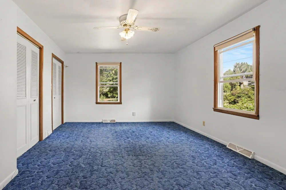 17 4th Street Plainwell, MI 49080