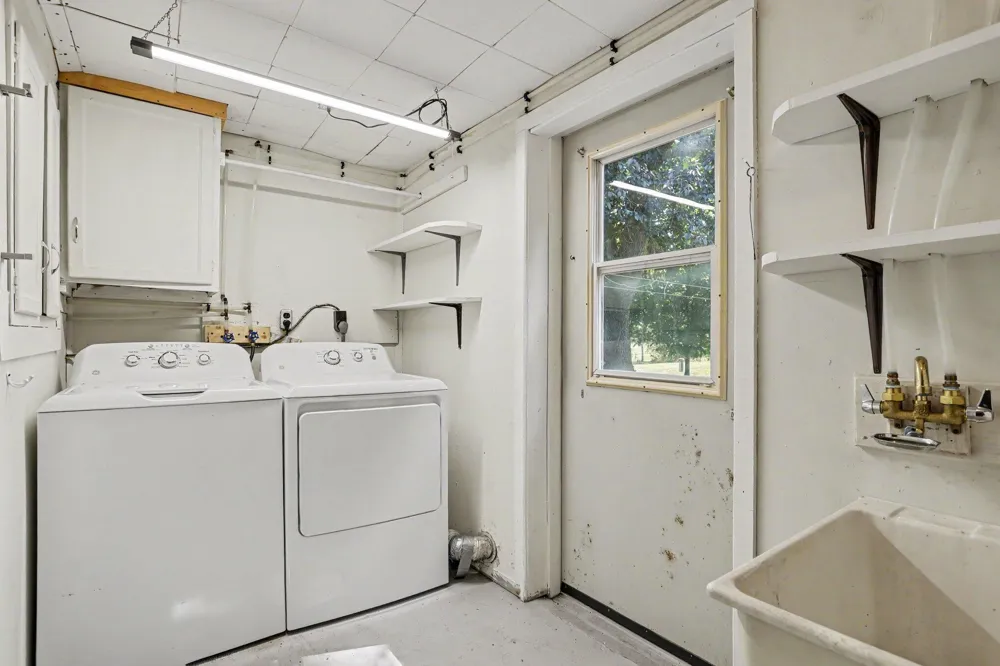 17 4th Street Plainwell, MI 49080