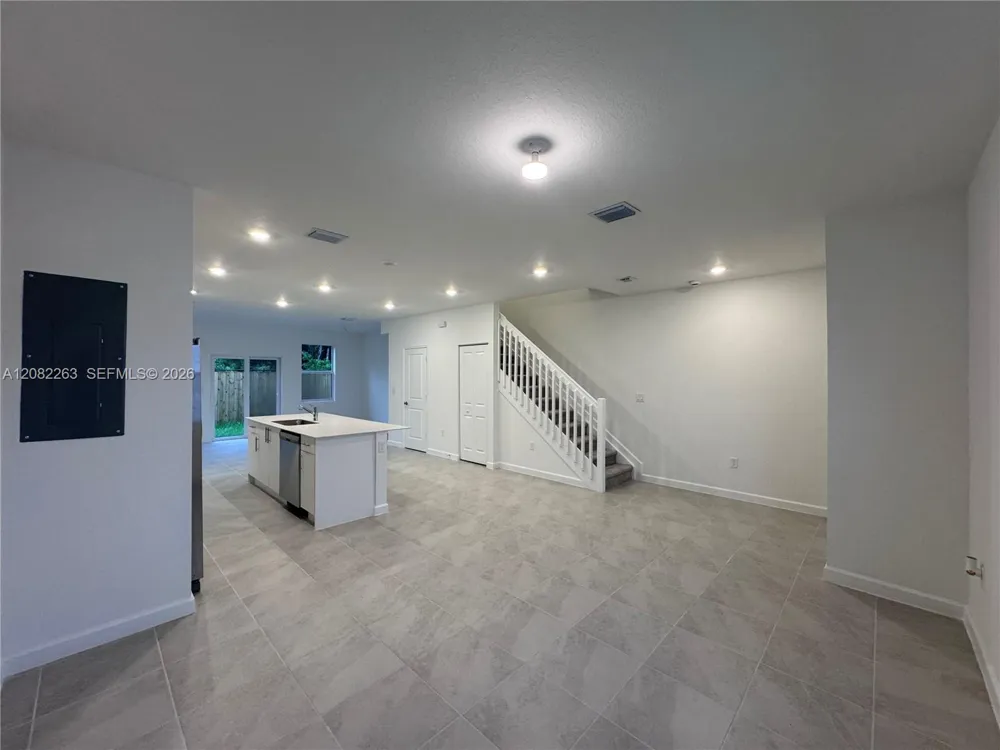 124 SE 10th Ct #124 Homestead, FL 33034