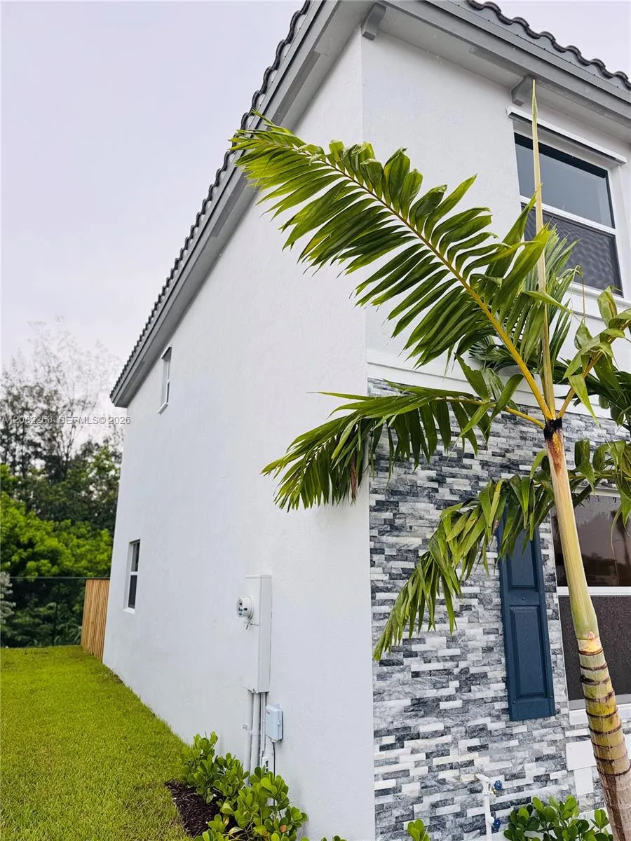 124 SE 10th Ct #124 Homestead, FL 33034