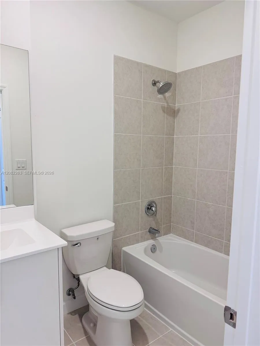 124 SE 10th Ct #124 Homestead, FL 33034