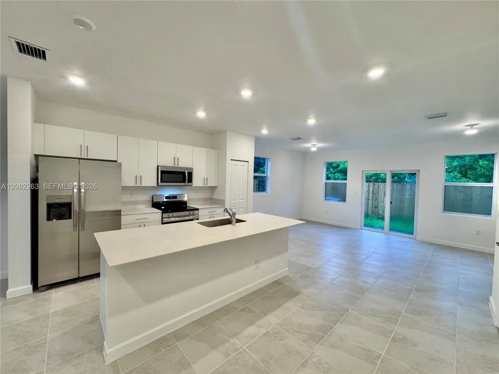 124 SE 10th Ct #124 Homestead, FL 33034