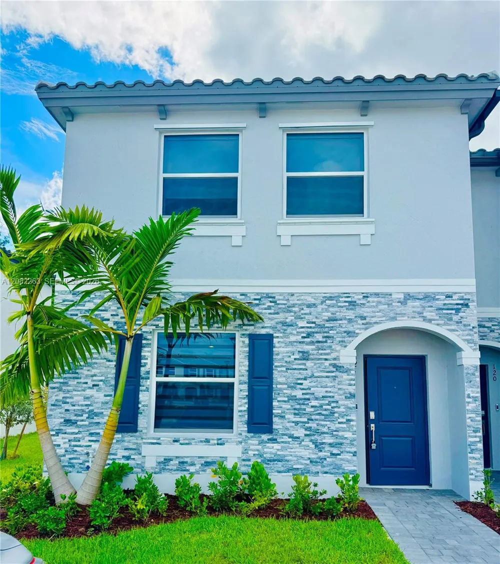 124 SE 10th Ct #124 Homestead, FL 33034