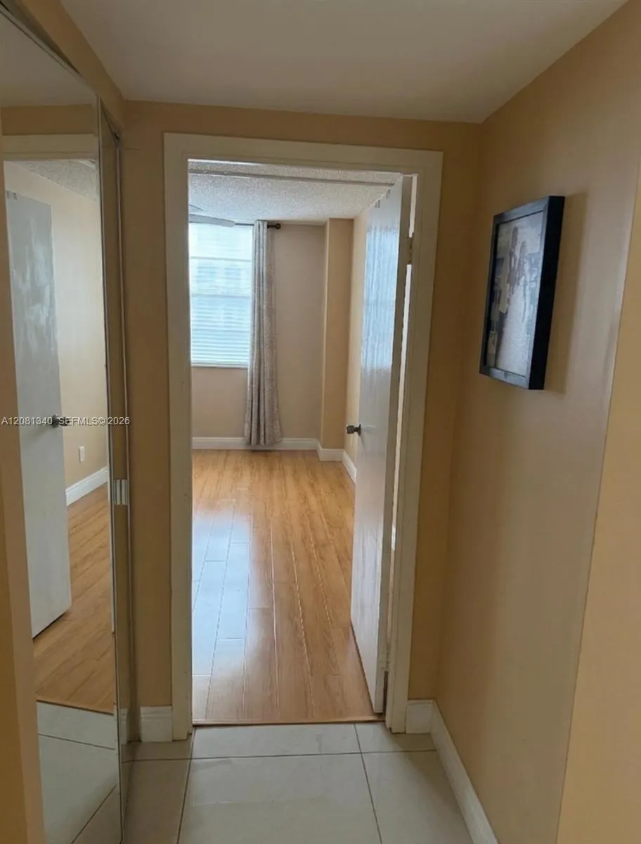 250 174th St #1420 Sunny Isles Beach, FL 33160