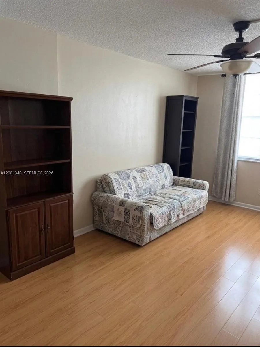 250 174th St #1420 Sunny Isles Beach, FL 33160