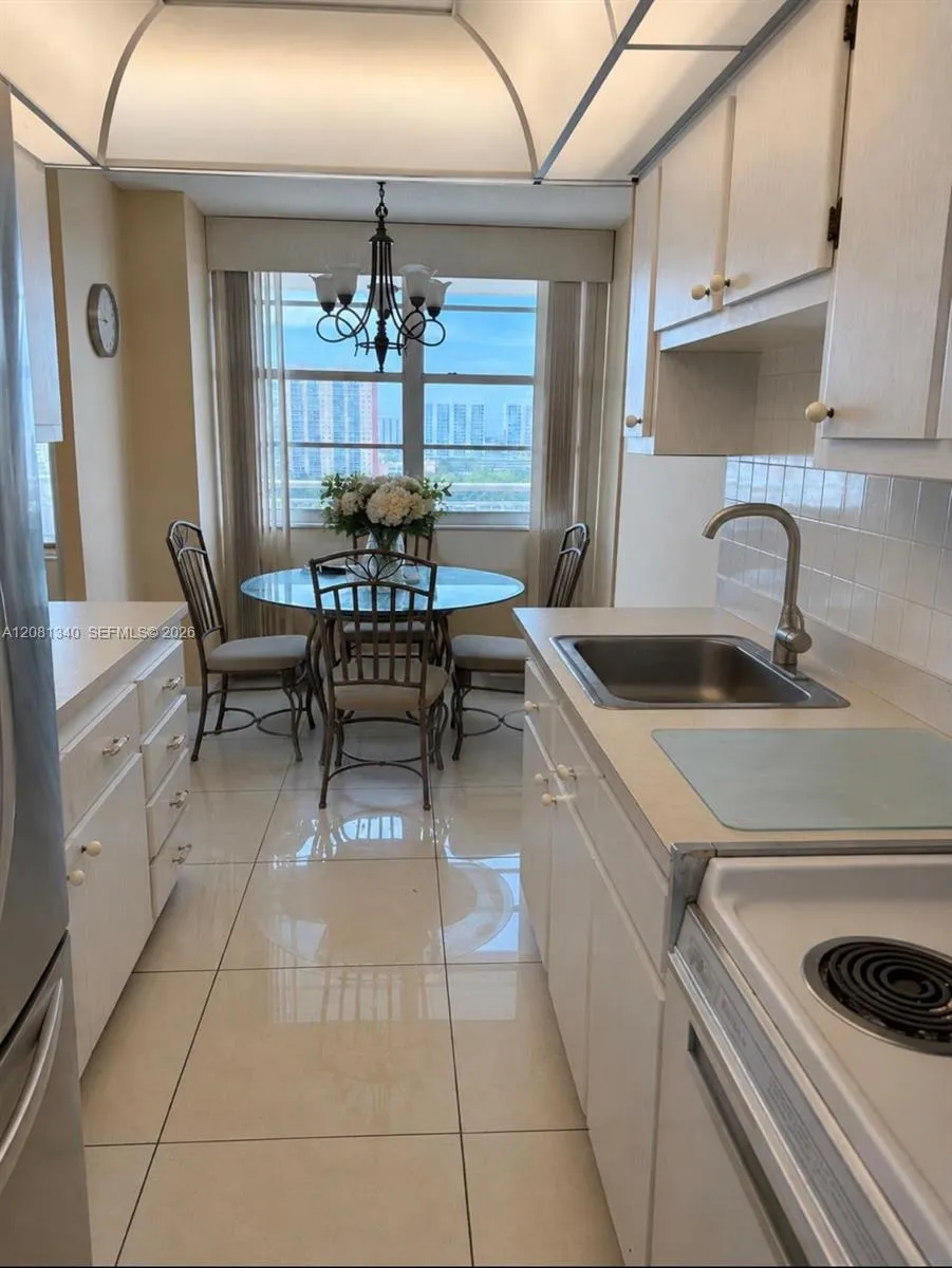 250 174th St #1420 Sunny Isles Beach, FL 33160