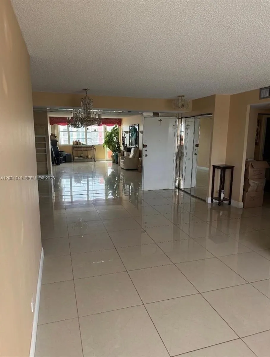 250 174th St #1420 Sunny Isles Beach, FL 33160