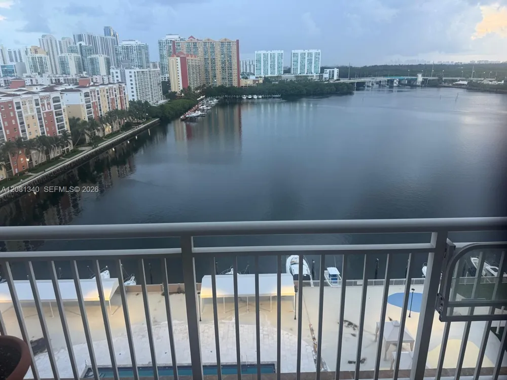 250 174th St #1420 Sunny Isles Beach, FL 33160