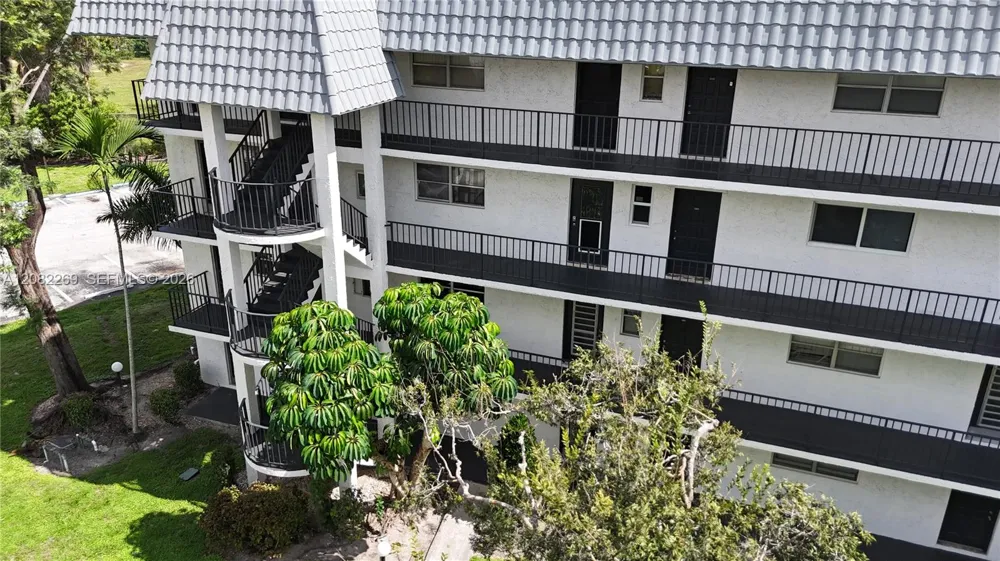 3360 Spanish Moss Ter #203 Lauderhill, FL 33319