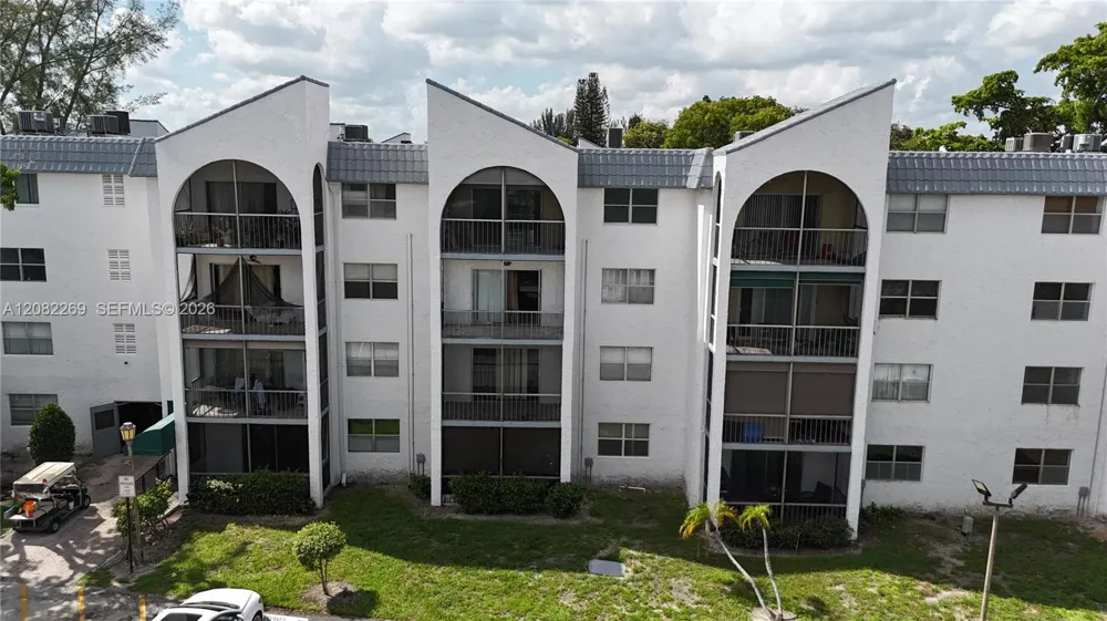 3360 Spanish Moss Ter #203 Lauderhill, FL 33319