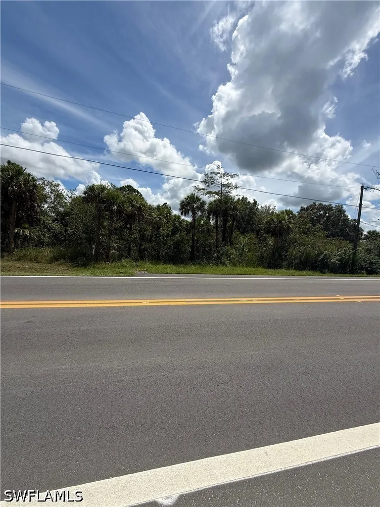16th Street NE Naples, FL 34120