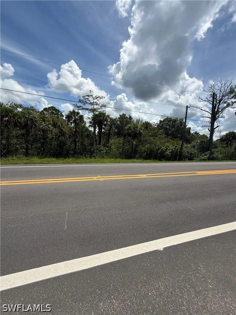 16th Street NE Naples, FL 34120