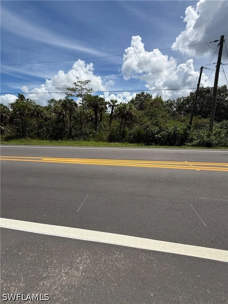 16th Street NE Naples, FL 34120