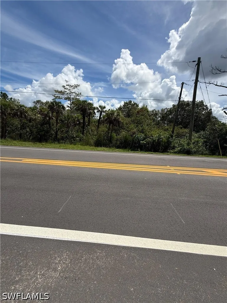 16th Street NE Naples, FL 34120
