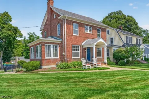 31 Frederick St