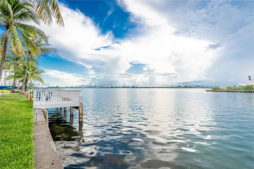 7909 East Dr #109 North Bay Village, FL 33141