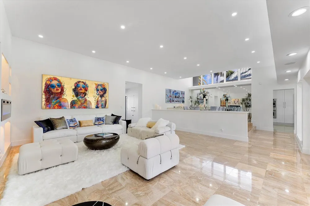 18 Nurmi Drive Fort Lauderdale, FL 33301