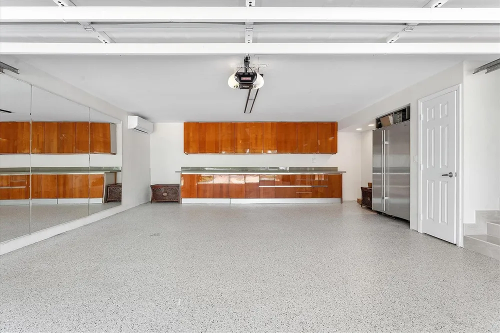18 Nurmi Drive Fort Lauderdale, FL 33301