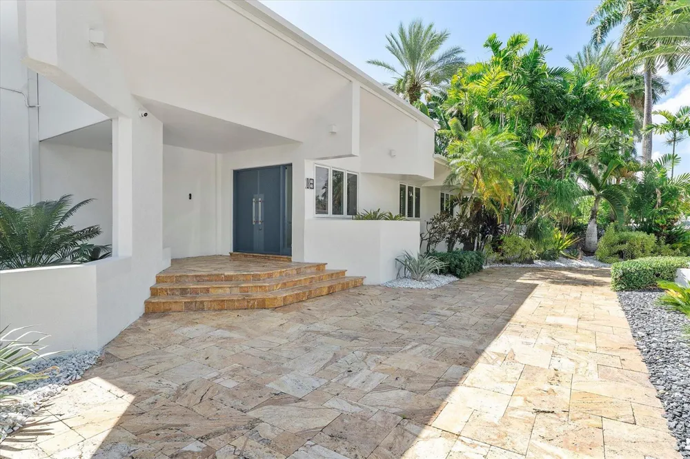 18 Nurmi Drive Fort Lauderdale, FL 33301