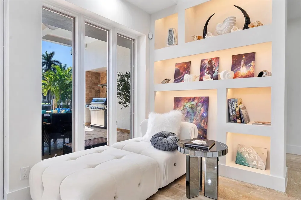 18 Nurmi Drive Fort Lauderdale, FL 33301