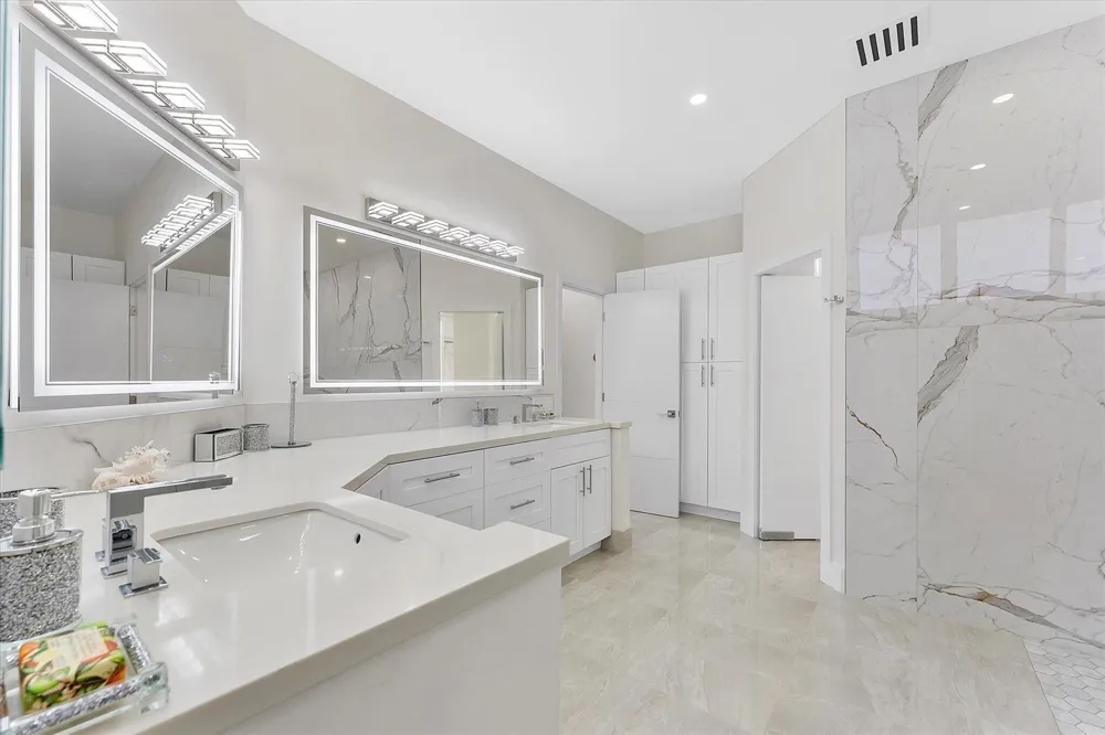 18 Nurmi Drive Fort Lauderdale, FL 33301