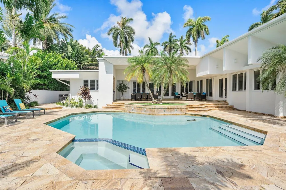 18 Nurmi Drive Fort Lauderdale, FL 33301