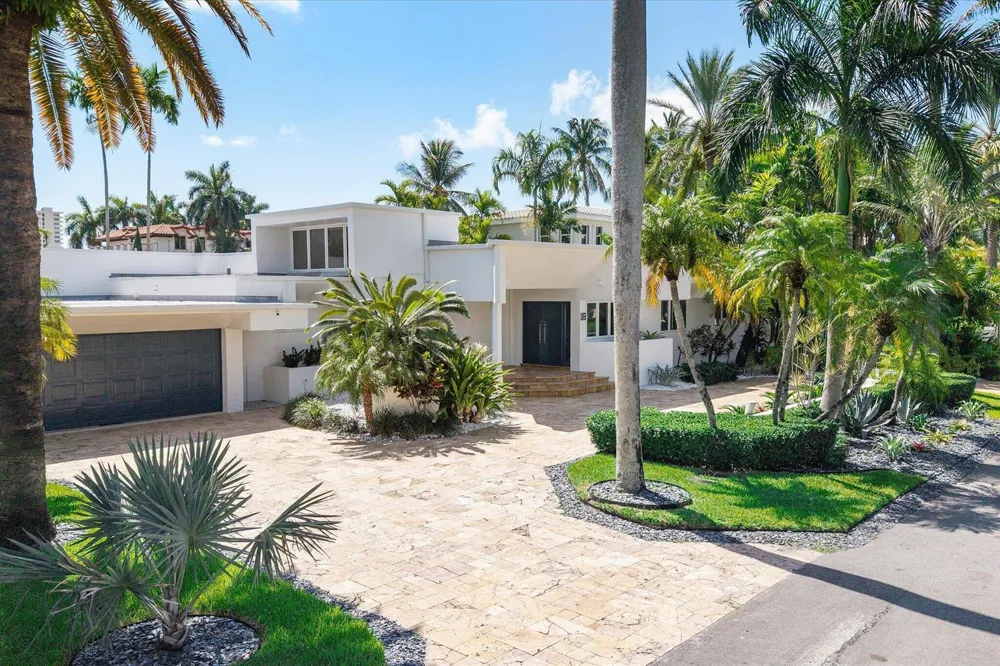 18 Nurmi Drive Fort Lauderdale, FL 33301