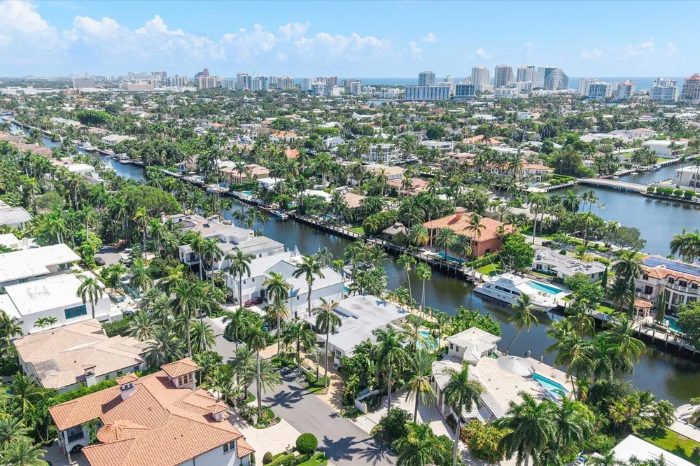 18 Nurmi Drive Fort Lauderdale, FL 33301