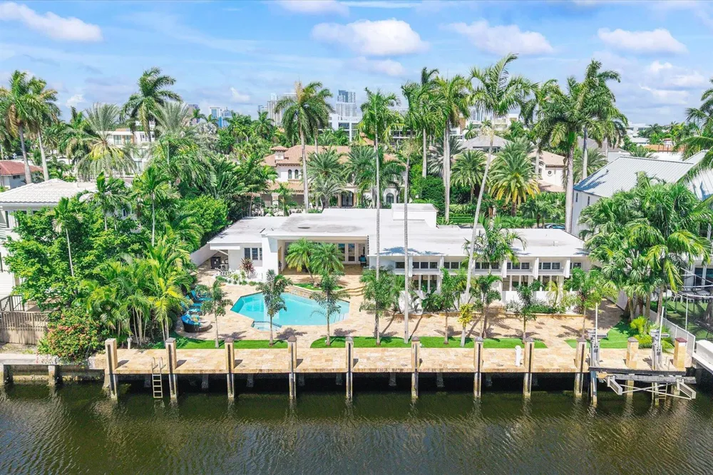 18 Nurmi Drive Fort Lauderdale, FL 33301