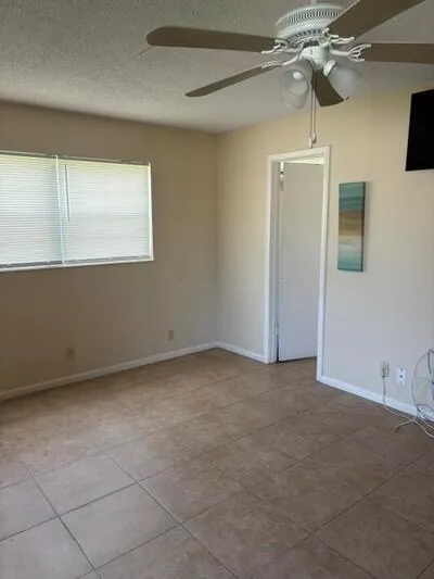 145 Dorchester G West Palm Beach, FL 33417