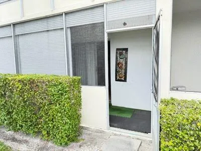 145 Dorchester G West Palm Beach, FL 33417