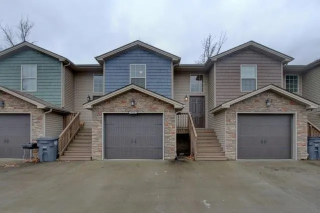 992 Ash Ridge #D Clarksville, TN 37042