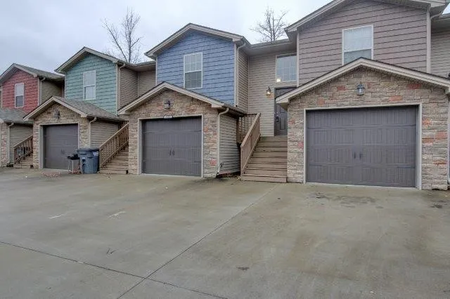 992 Ash Ridge #D Clarksville, TN 37042