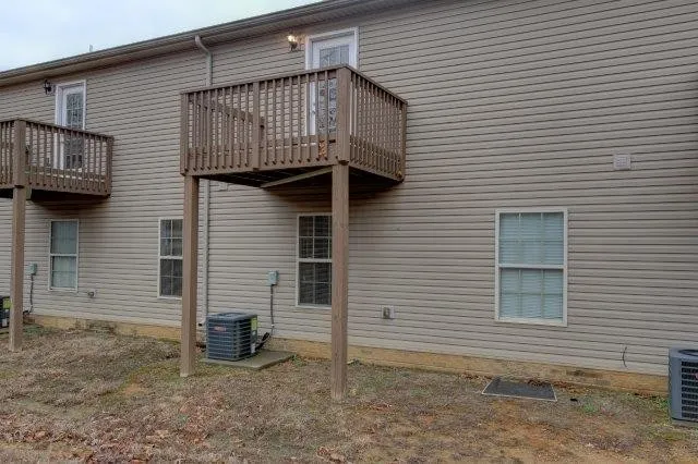 992 Ash Ridge #D Clarksville, TN 37042