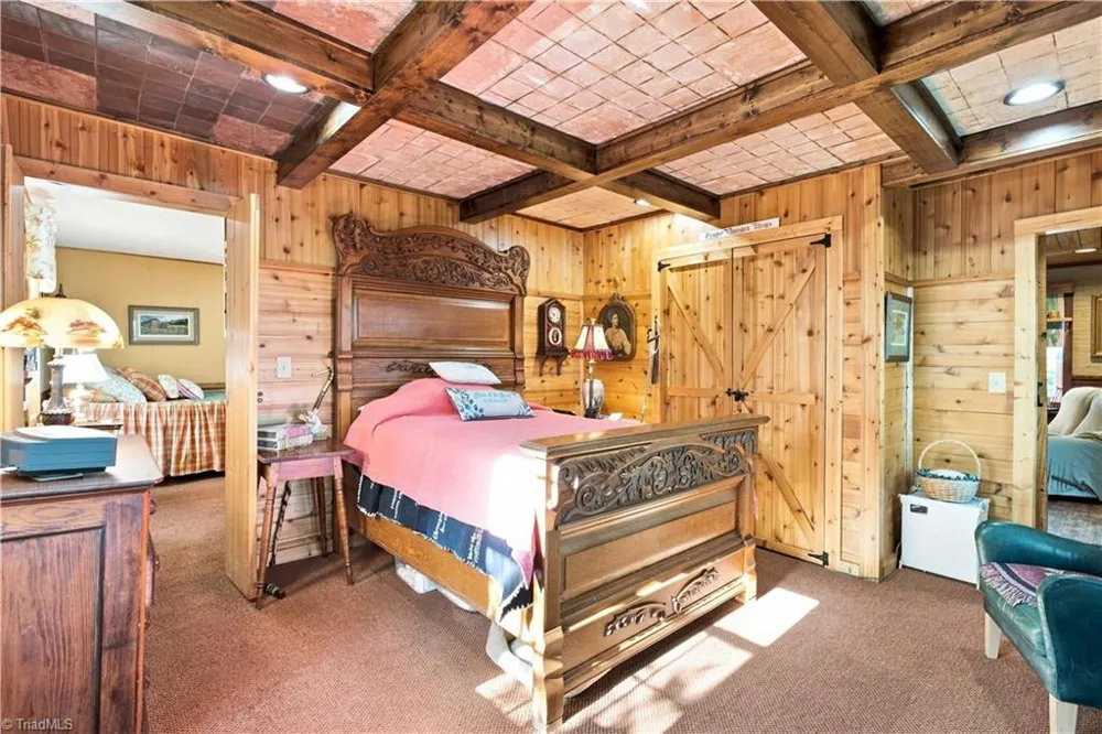 2351 OLD APPALACHIAN TRL TRAIL Fancy Gap, VA 24328