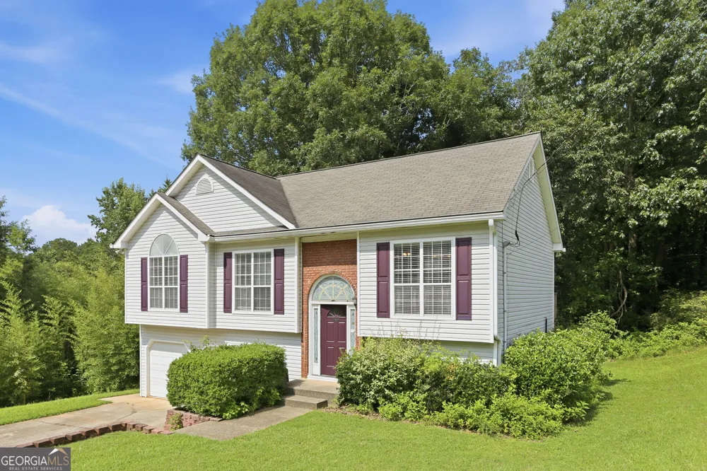 4876 Hunt Club DR Flowery Branch, GA 30542
