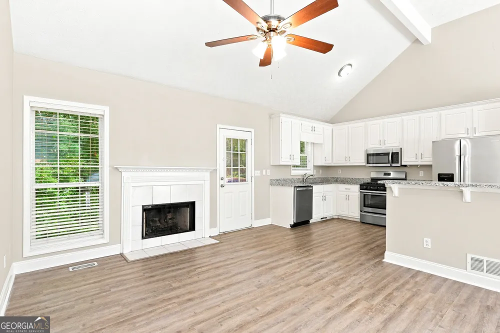 4876 Hunt Club DR Flowery Branch, GA 30542