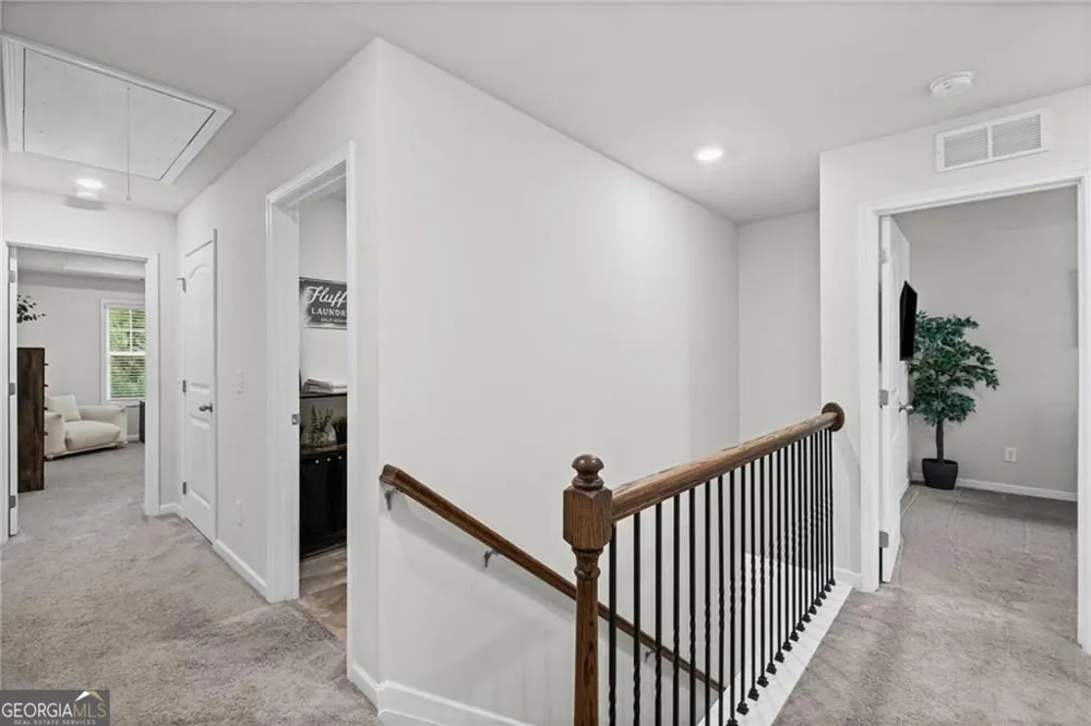 469 Bishop LN Woodstock, GA 30188