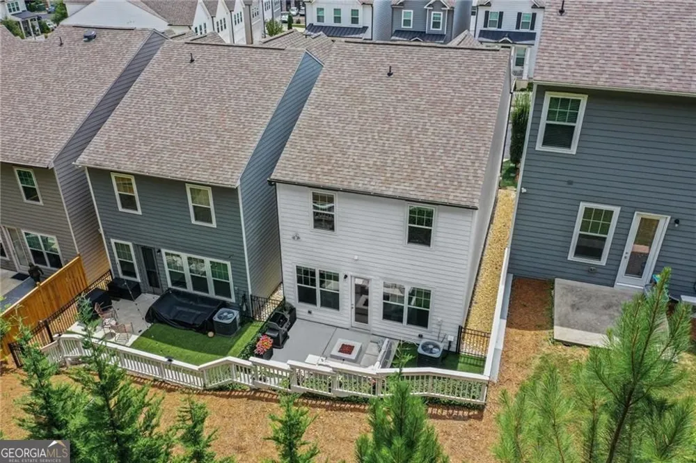 469 Bishop LN Woodstock, GA 30188
