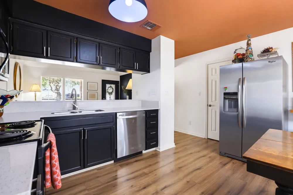 1510 Shadow Walk Lockhart, TX 78644