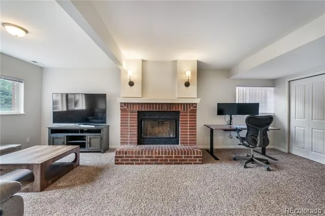 8525 Sassafras Drive Colorado Springs, CO 80920