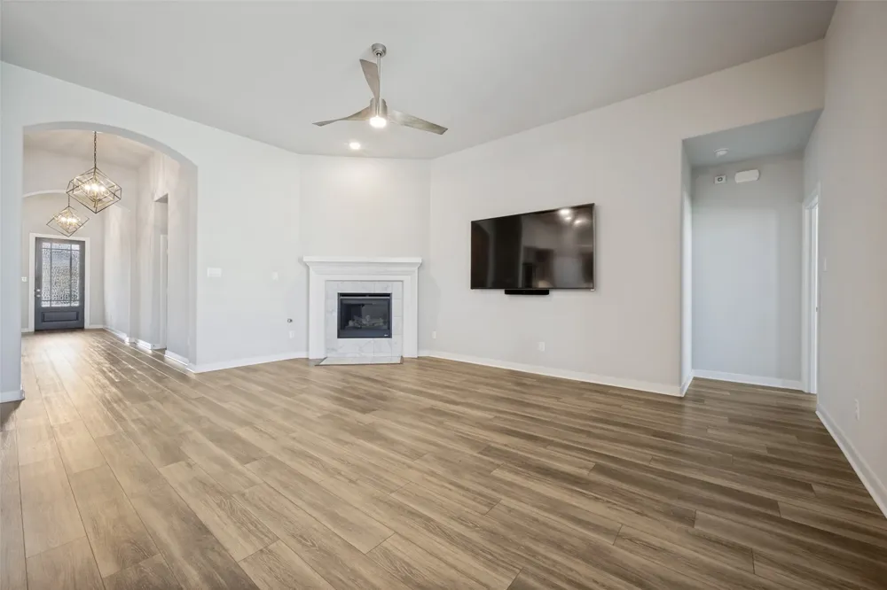 817 Nuthatch Court Argyle, TX 76226
