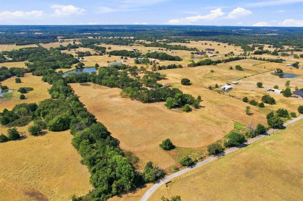 44 Sanford Road Bells, TX 75414